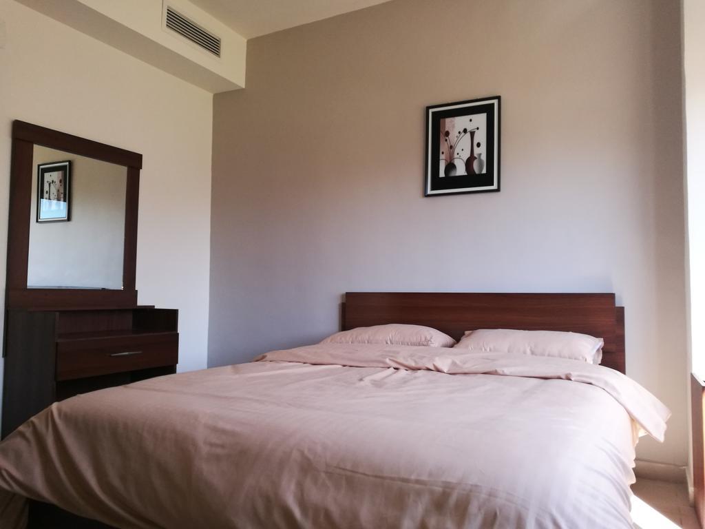 Cozy Dair Ghbar Apartment Amman Luaran gambar