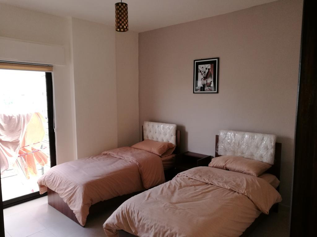 Cozy Dair Ghbar Apartment Amman Luaran gambar