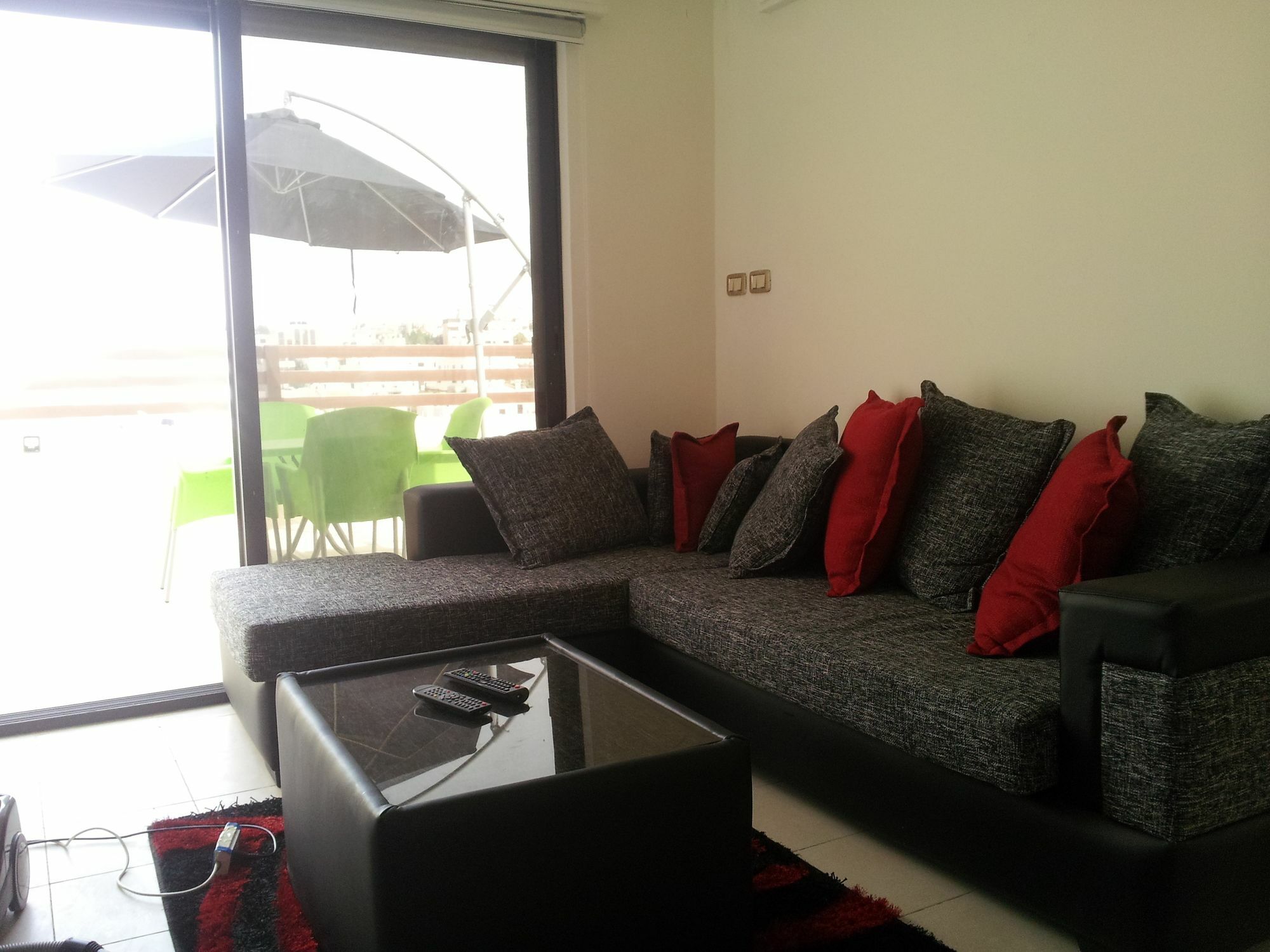 Cozy Dair Ghbar Apartment Amman Luaran gambar